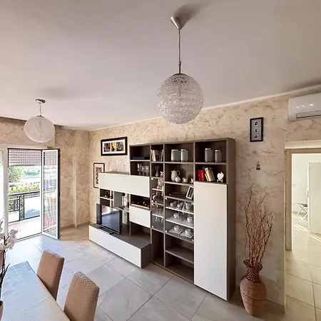La Vela Di Tor Vergata House アパート